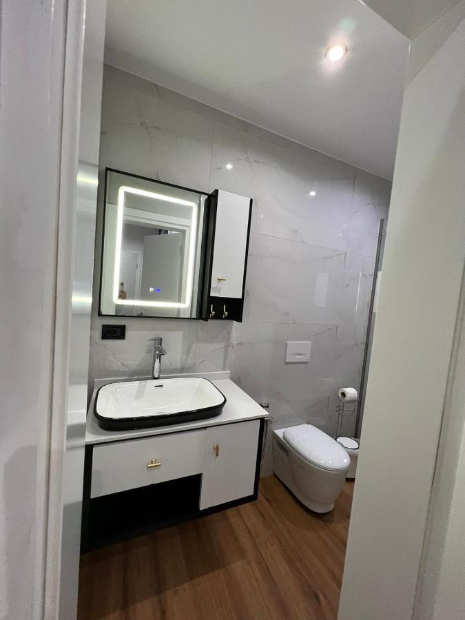 Herta - Escape Hotel Durres